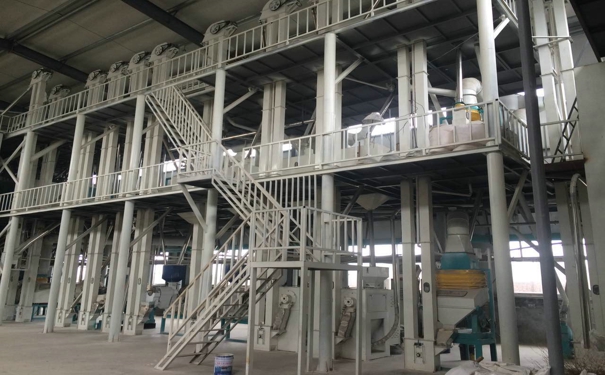 <a href=http://http://www.belaedu.com.cn/product/ target=_blank class=infotextkey>玉米加工成套設備</a>