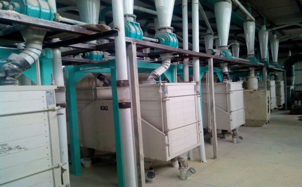 <a href=http://http://www.belaedu.com.cn/product/ target=_blank class=infotextkey>玉米加工成套設(shè)備</a>