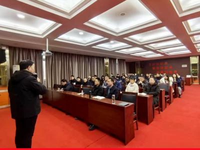 專業(yè)賦能 團(tuán)隊(duì)進(jìn)階——華豫萬(wàn)通2025“管理高手實(shí)戰(zhàn)課”培訓(xùn)圓滿結(jié)束！